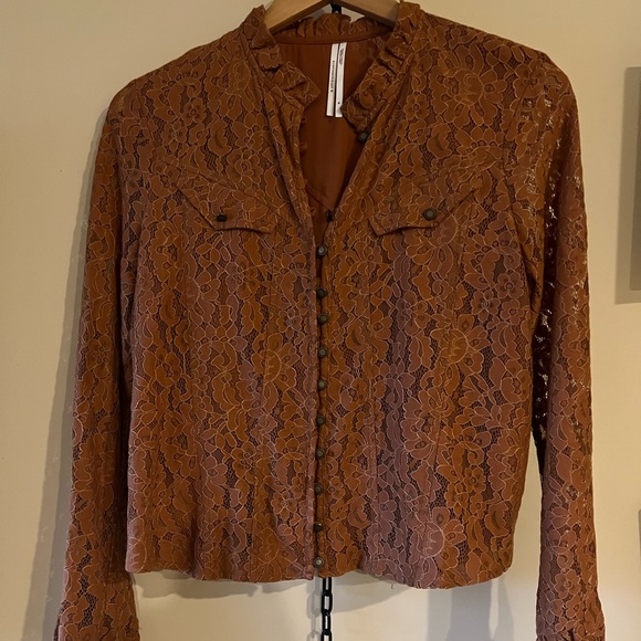 🔥SALE! By Anthropologie Lace Button Blouse - Picture 5 of 7